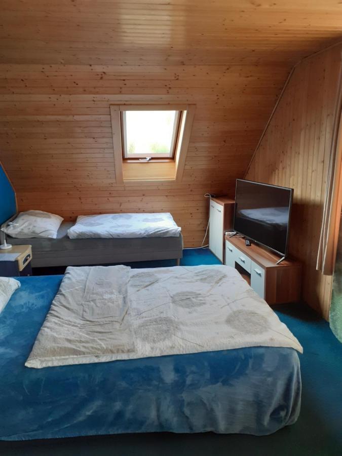 Rd Cerncin Bucovice Apartman Kültér fotó