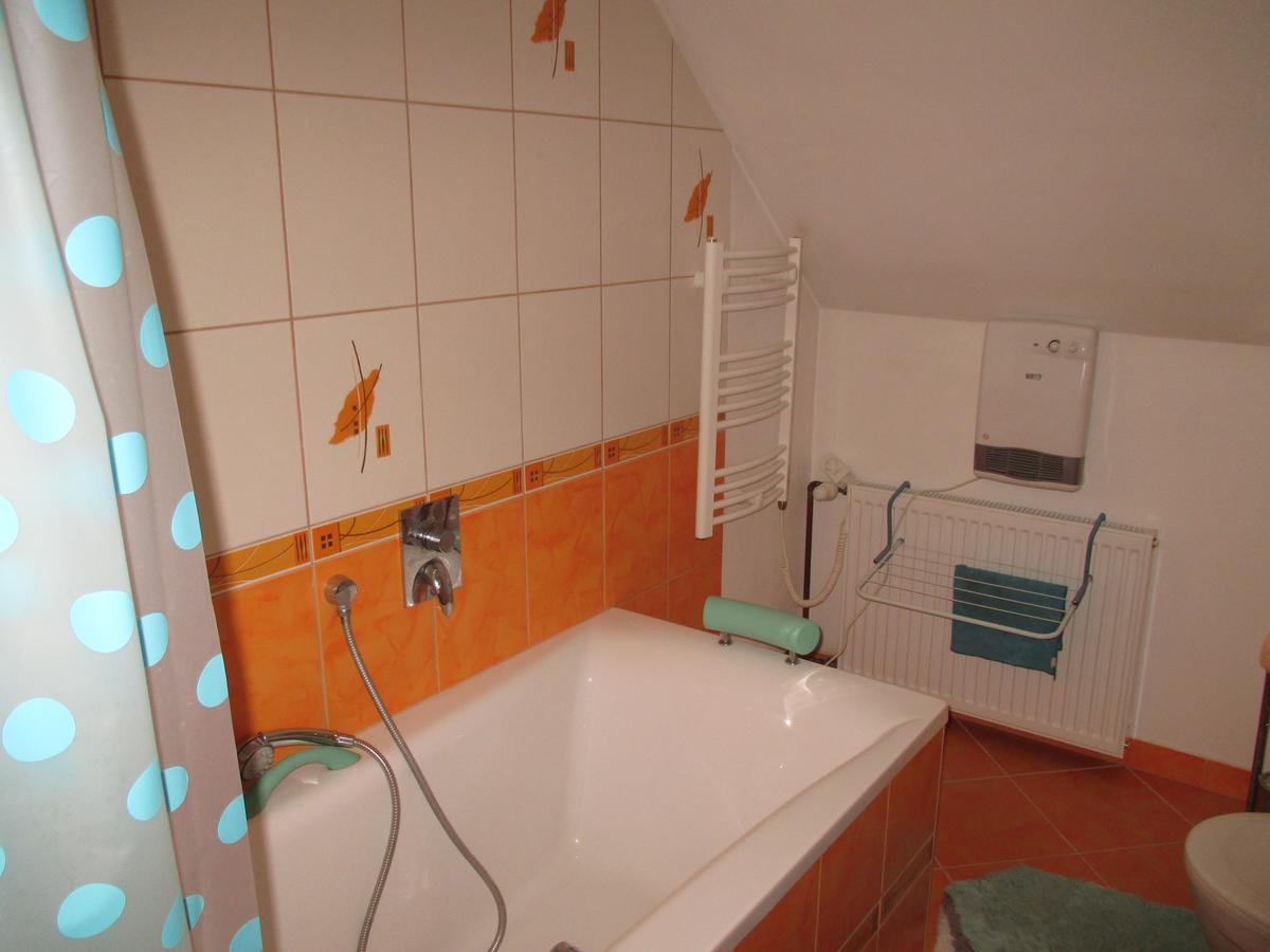 Rd Cerncin Bucovice Apartman Kültér fotó