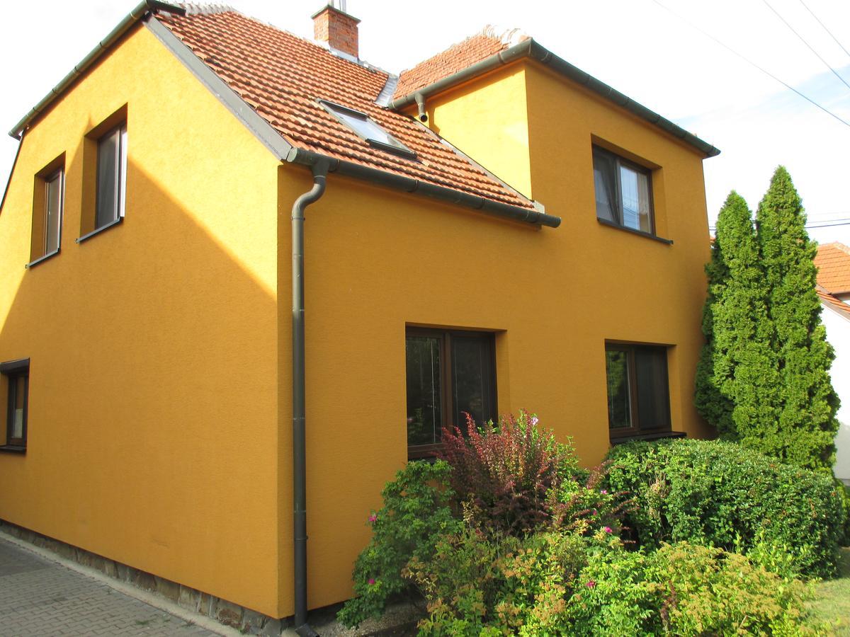 Rd Cerncin Bucovice Apartman Kültér fotó